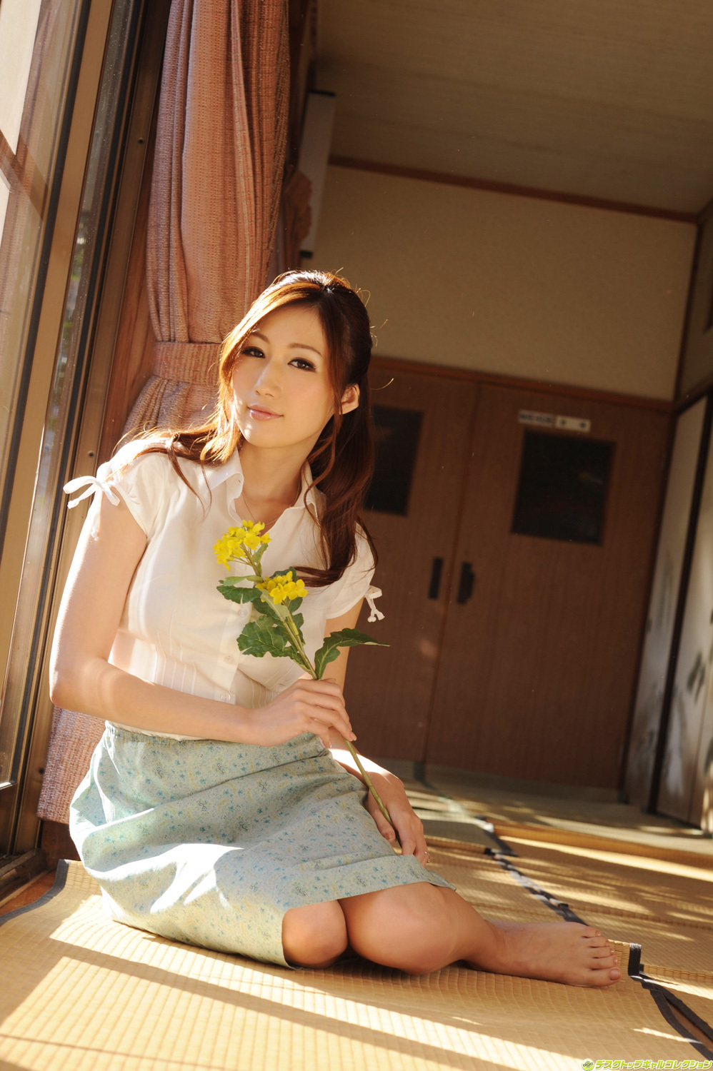 JULIA - 絶品Jカップ！完成された神ボディを大解放 [DGC] No.1028